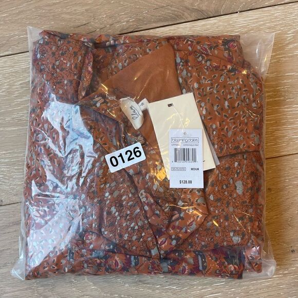 Elan
V Neck Midi Dress - Picture 12 of 12